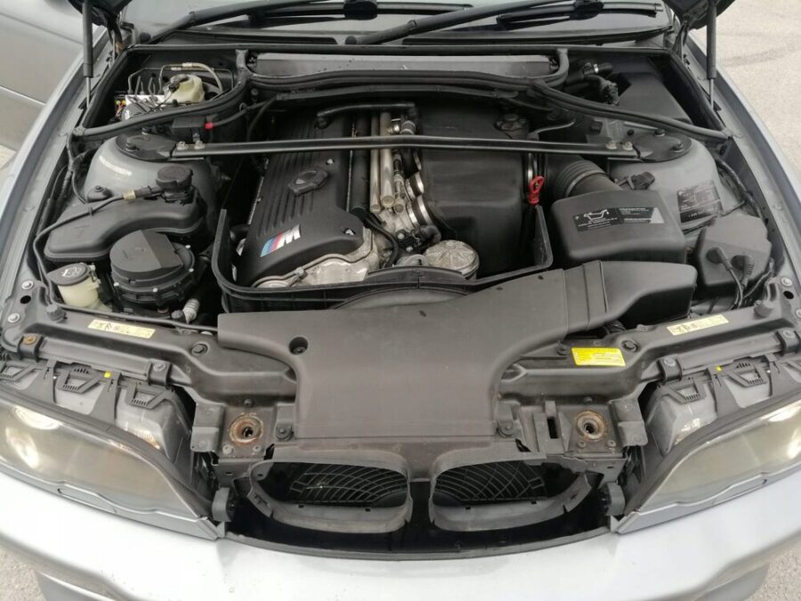 BMW S54B32 motor