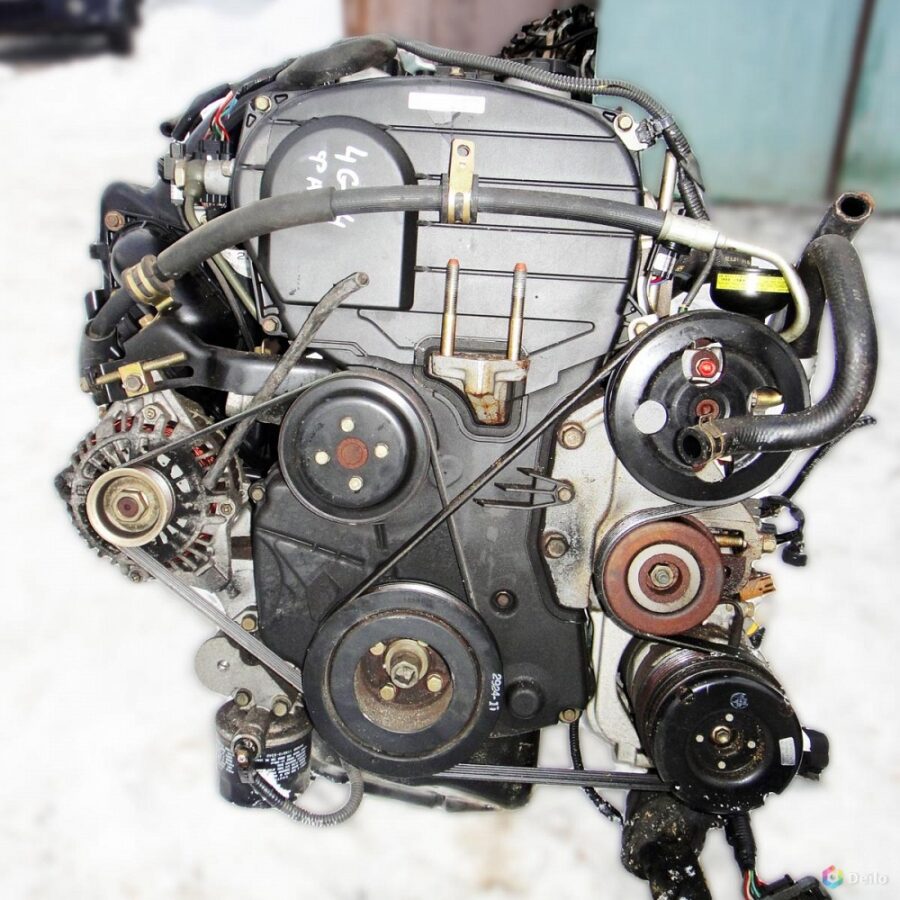 Mitsubishi 4G64 2.4 motor