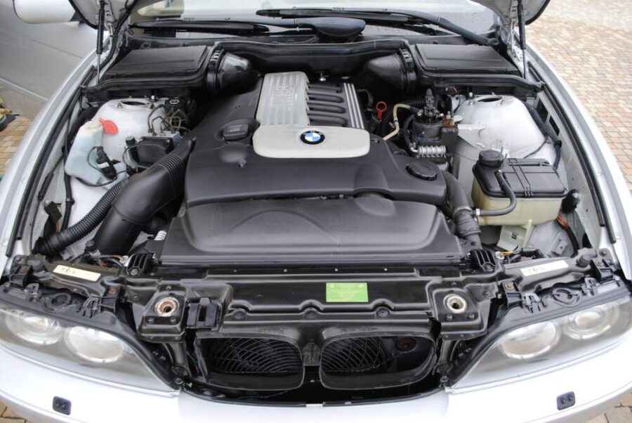 BMW M57D25 motor