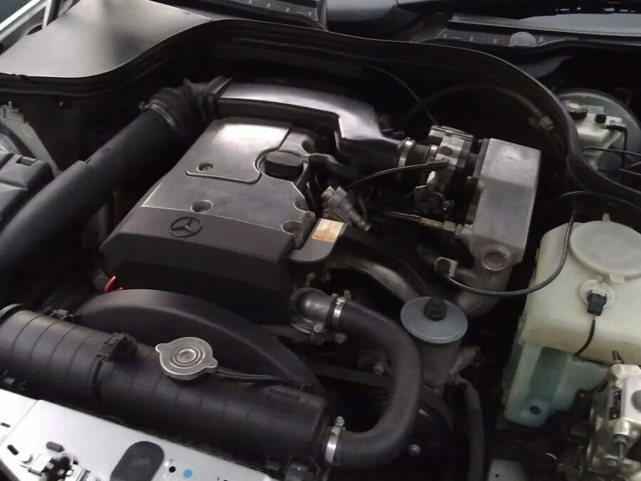 Mercedes-Benz M111 E18 1.8 motor