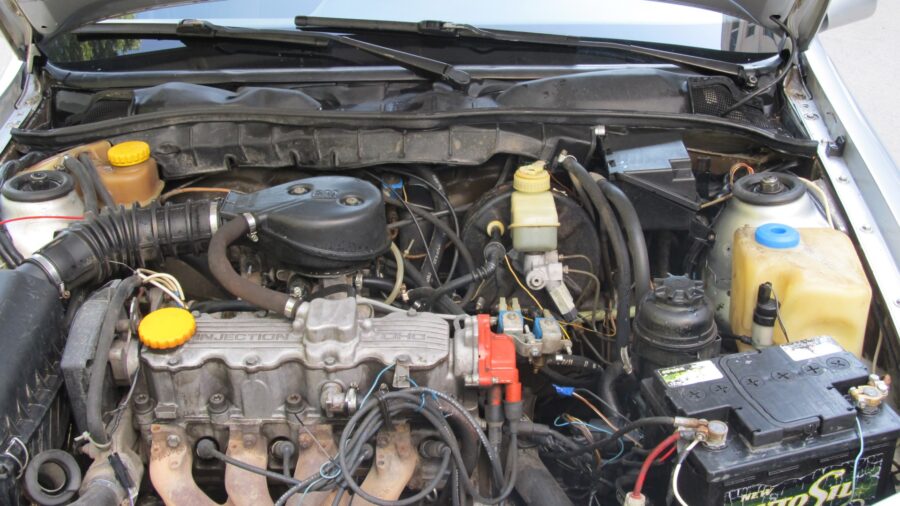 Opel C18NZ 1.8-as motor