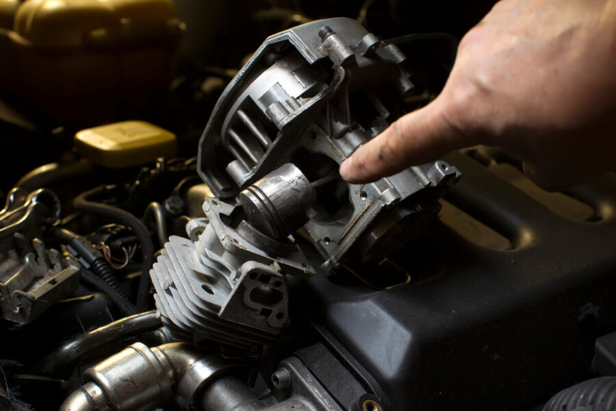 A motor kopogásának okai