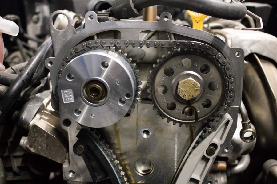 Melyik a jobb: a vezérműlánc vagy a vezérműszíj?