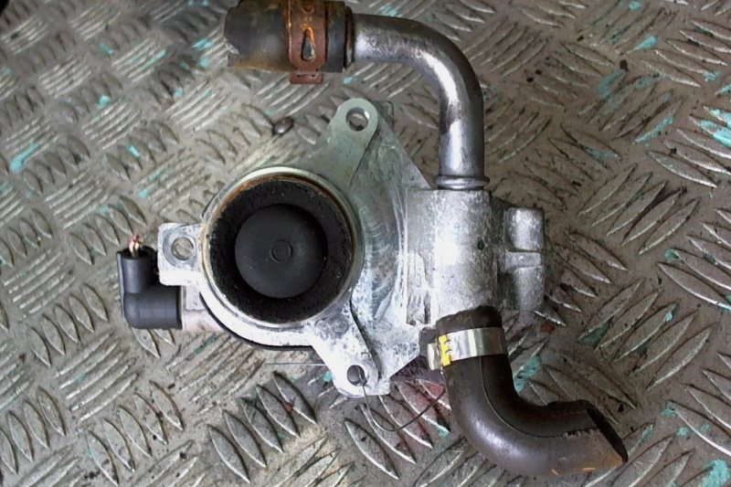 Magas motorfordulatszám alapjáraton