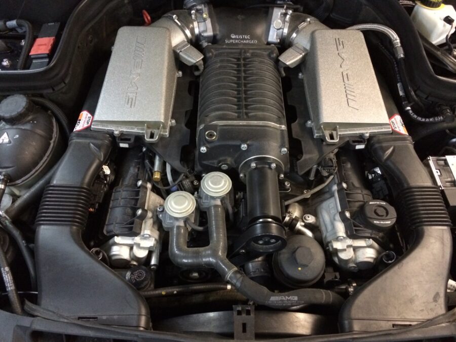 Mercedes M156 6.3 AMG motor