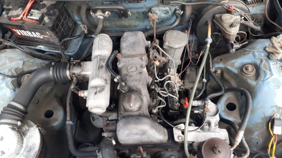 Mercedes OM615 D 20 2.0 dízelmotor