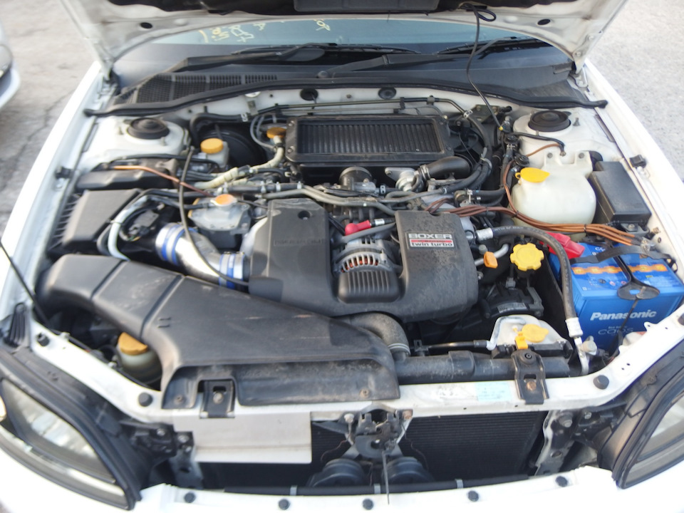 Subaru Legacy EJ208 2.0 motor