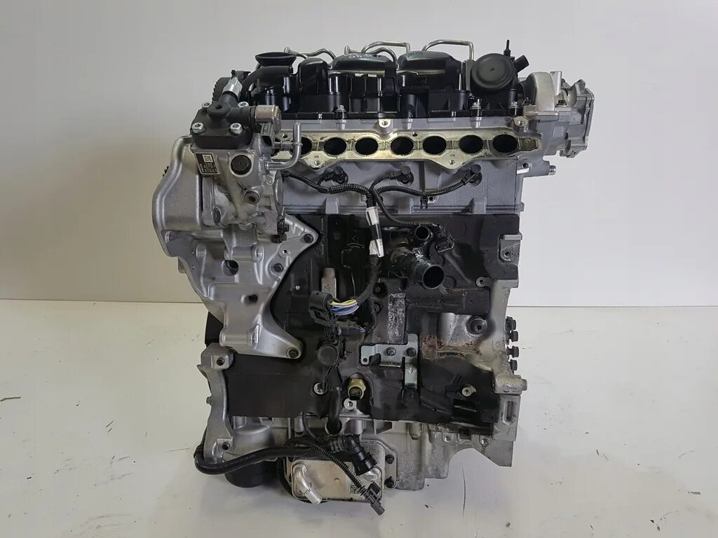 Volvo D4204T14 2.0 D bi-turbós motor