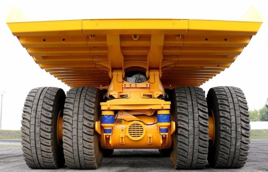 BELAZ-75710 (2013 - jelenleg)