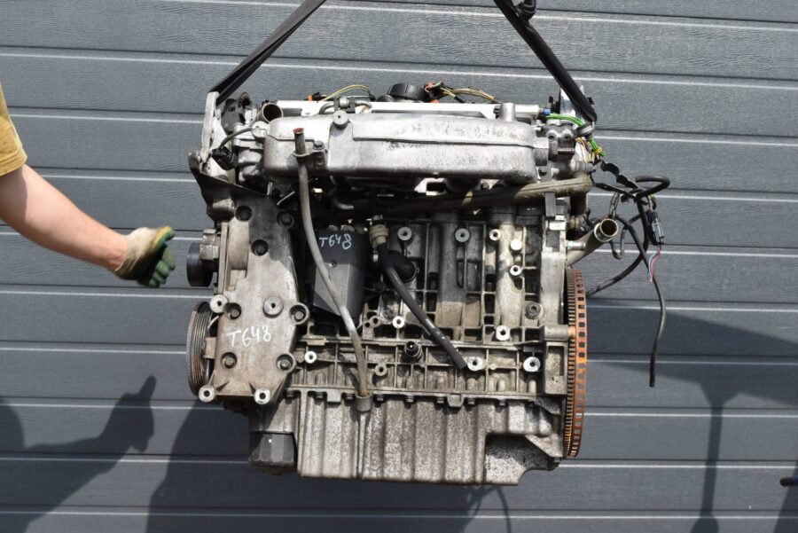Volvo B5244T3 2,4 motor